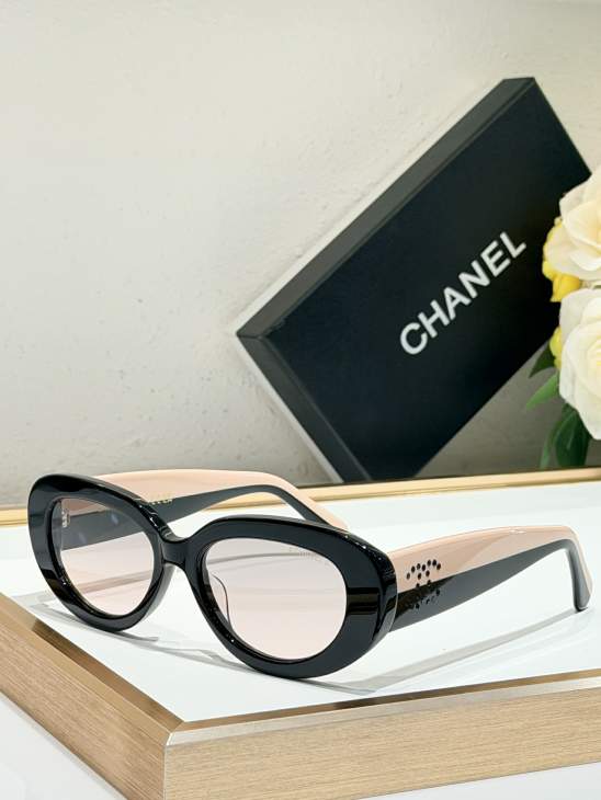 Picture of Chanel Sunglasses _SKUfw80880472fw